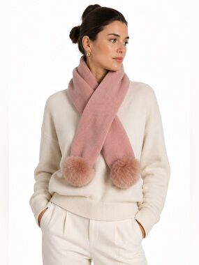 La Fiorentina Blush Pink Knit Pom Scarf Wrap OS